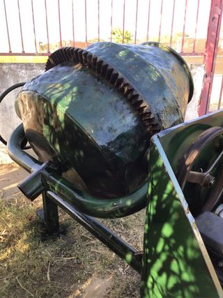 Hormigonera Gasolina usada