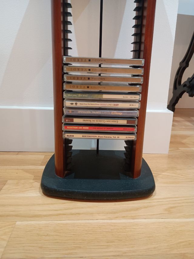 Estantería porta  CD -