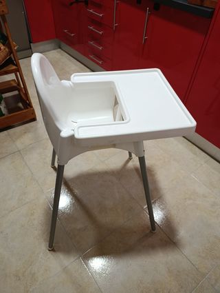 Trona Ikea blanca bebé