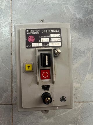 Interruptor Diferencial Automático 4.50mA Antiguo.