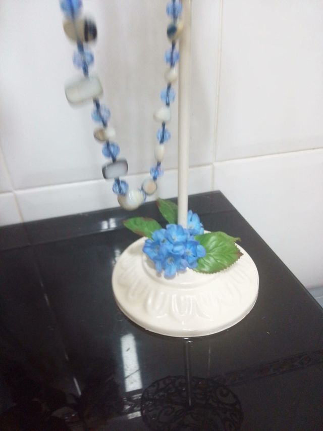 Manichino bianco per gioielli, ideale per decorazione