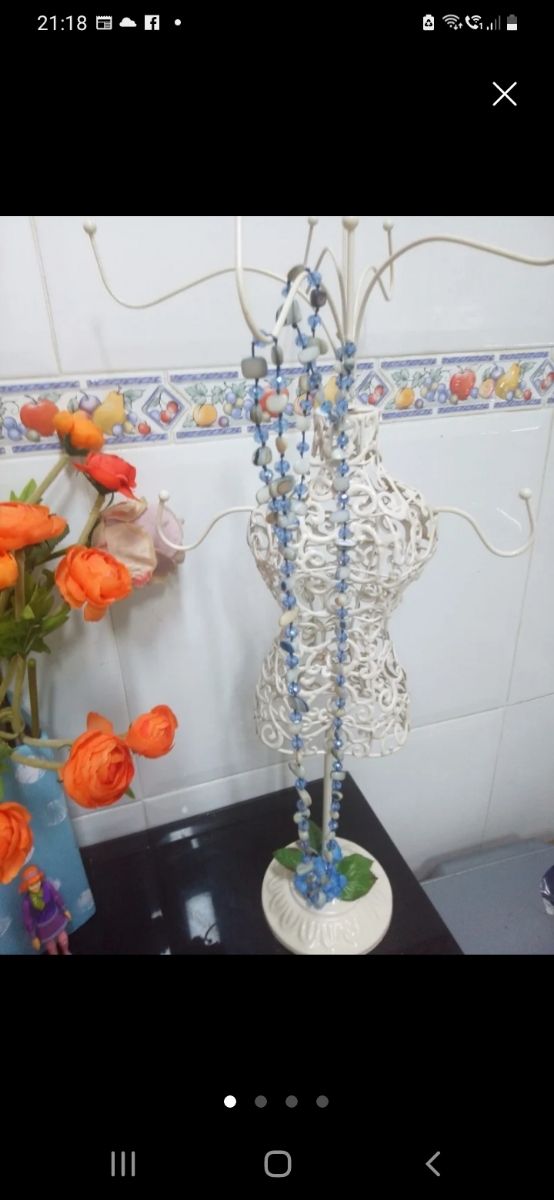 Manichino bianco per gioielli, ideale per decorazione