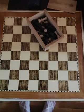 Ajedrez clásico de madera