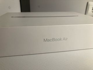 MacBook Air 13" i5 8GB 256GB SSD