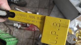 Blocca pedali U.P.B. - Universale