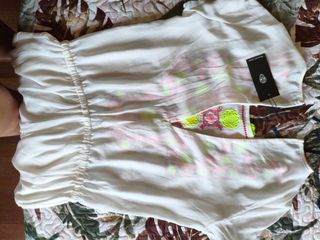 Mono corto Shein blanco bordado