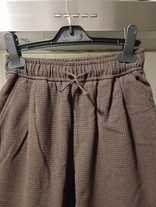 Pantaloni bimbo marroni a righe nere