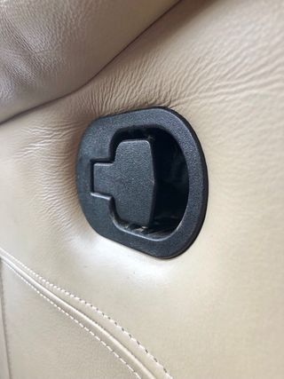 Poltrona relax piel beige Chateau d’Ax