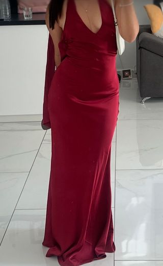 Vestido satén rojo espalda abierta