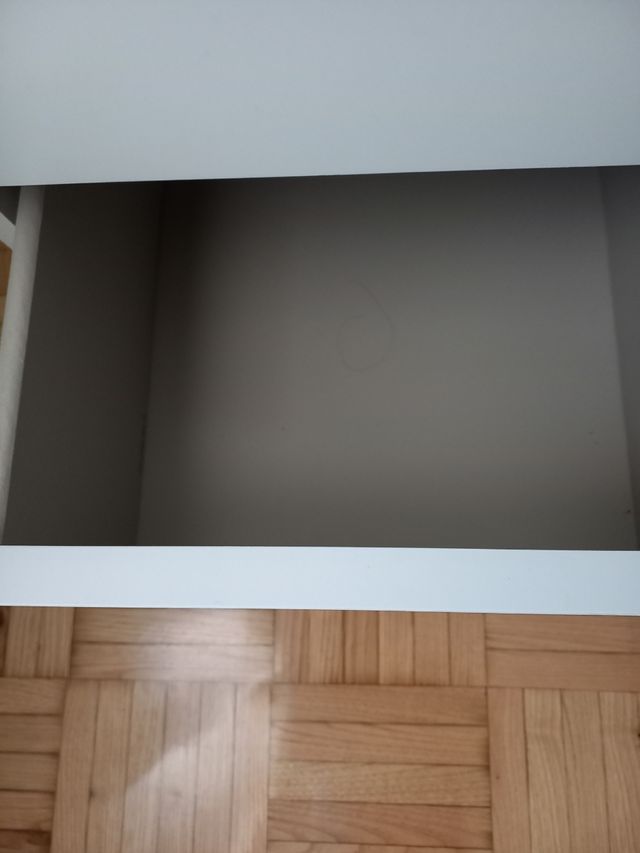 Cama matrimonio blanca metal,somier,colchón,mesita