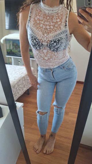 Top encaje blanco transparente