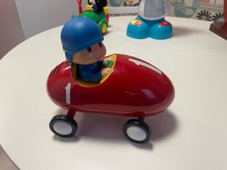 Pack juguetes: Pocoyo, Mickey, robot