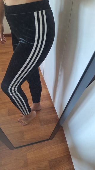 Mallas Adidas terciopelo negras