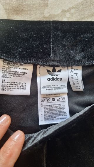 Mallas Adidas terciopelo negras