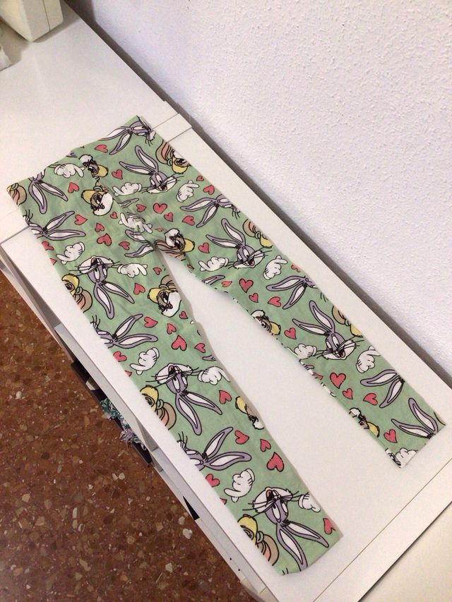 Conjunto Bugs Bunny niña