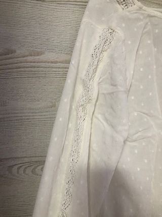 Blusa blanca c/botones