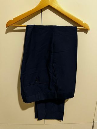 Chaquetas y trajes usados. Varios modelos más 