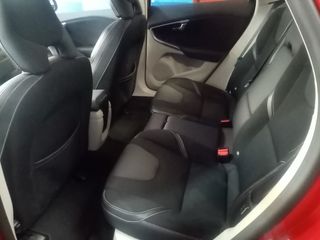Volvo V40 2017