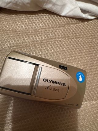 Olympus i Zoom 75 - Cámara compacta