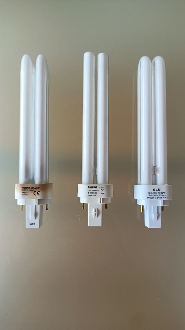 3 Bombillas G24 (26w 4000K) - Philips, Osram