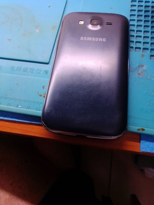 Samsung Galaxy Grand Neo Plus - bordi in argento