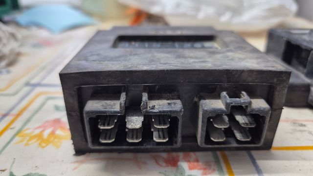 Centralitas Kawasaki ZZR600 (91)