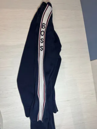 3 Prendas Hugo Boss (M) 14-16 años