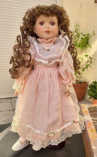 Muñeca porcelana antigua