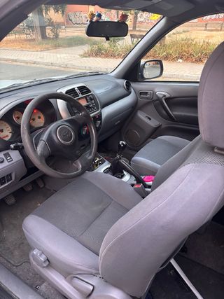 Toyota RAV4 2002
