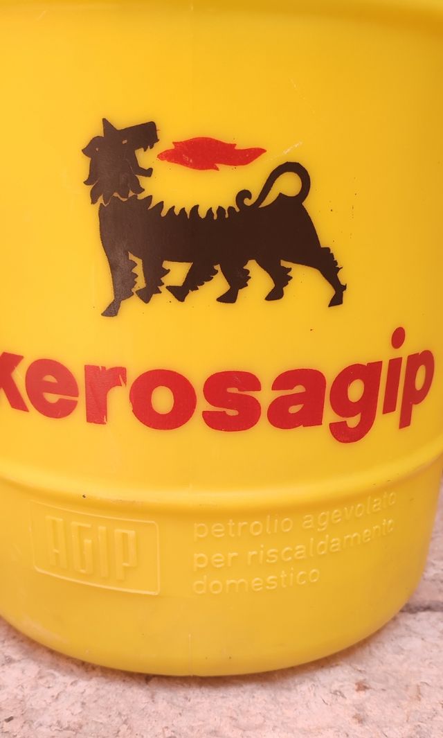 Bidone pubblicitario Agip Kerosagip