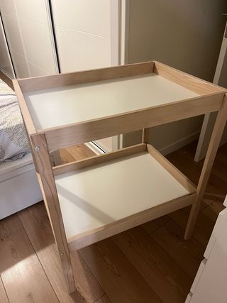 Cambiador bebé madera Ikea + colchoneta cambiador 