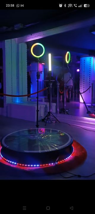 ALQUILER FOTOMATÓN 360 FIESTA BODAS CUMPLEAÑOS 