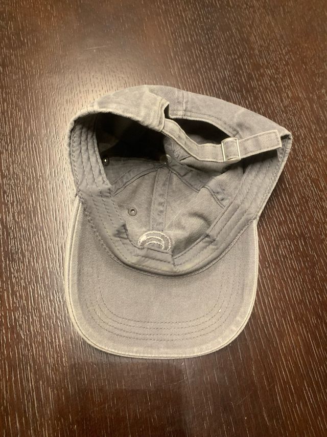 Gorra gris - gorra de béisbol