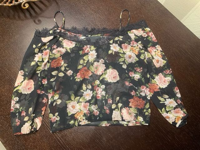 Blusa Flores - Top hombros caídos