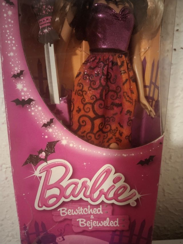 Barbie Halloween: Muñeca Bruja