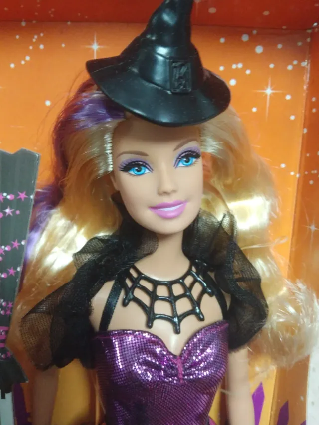 Barbie Halloween: Muñeca Bruja