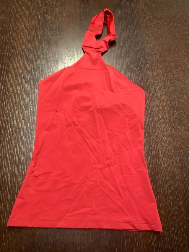 Top rojo halter