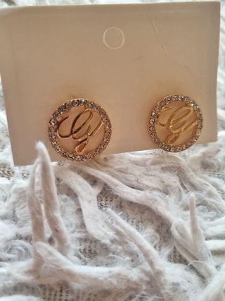 Pendientes Guess dorados