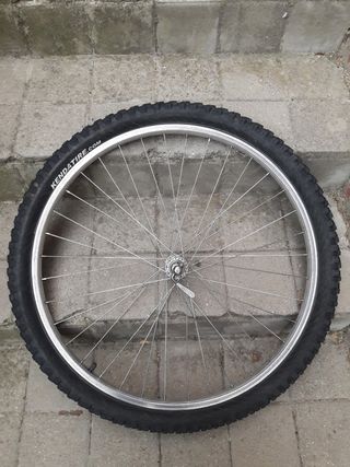Llanta + nematico 26" bici