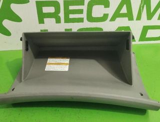 Kia 117467 4d84561220 guantera carnival 2.9 crdi