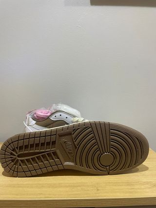 Zapatillas Travis Scott - Marrón y Blanco