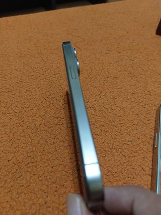 iPhone 15 Pro - funda transparente