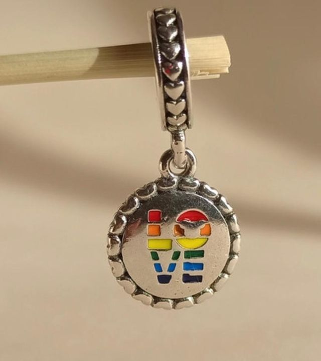 Charm Pandora arcoiris Mickey