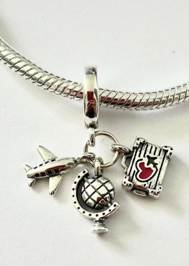 Charm | avión, globo, maleta