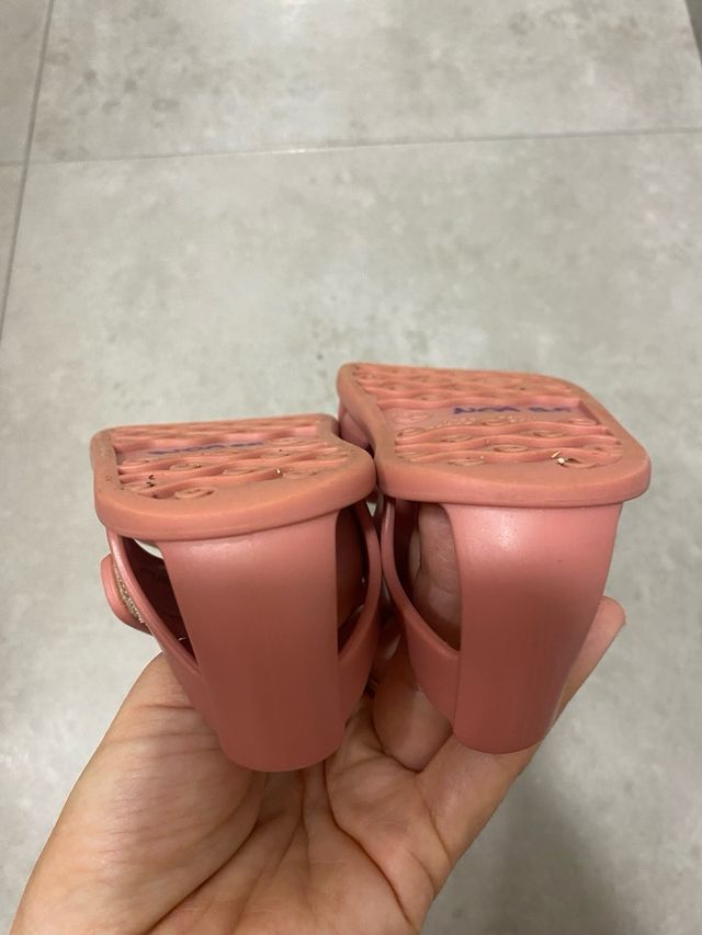 Sandalias Igor niña rosa talla 24