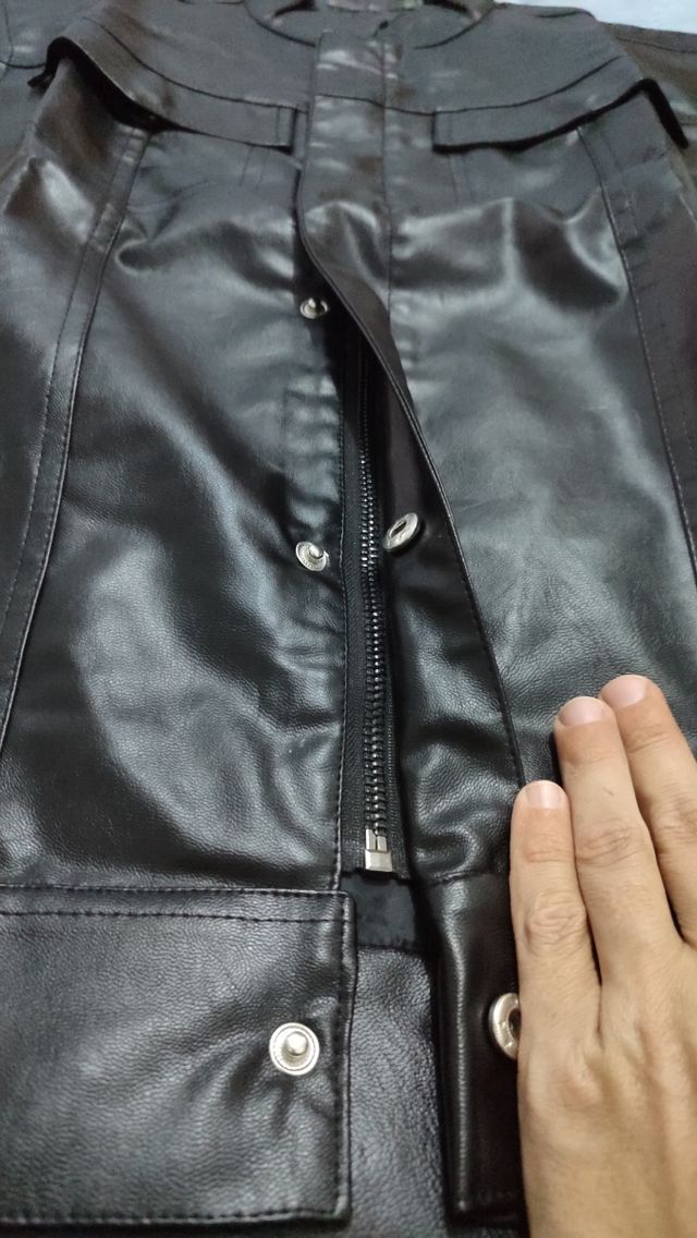 Chupa cuero motero negra talla S