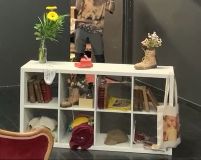 Estanteria blanca de madera