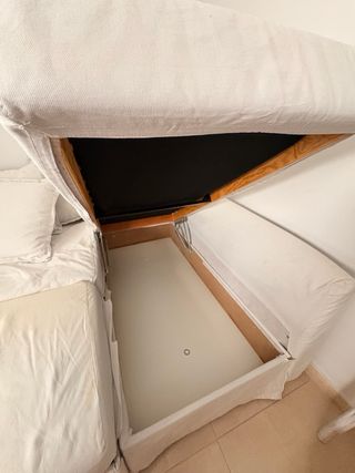 Sofá cama chaiselongue IKEA blanco