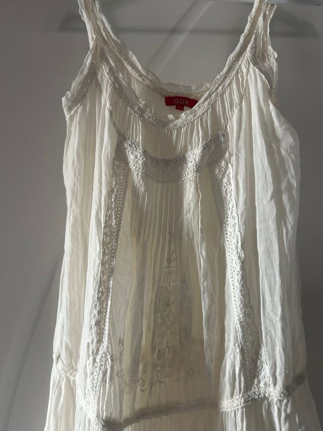 Vestido blanco bordado