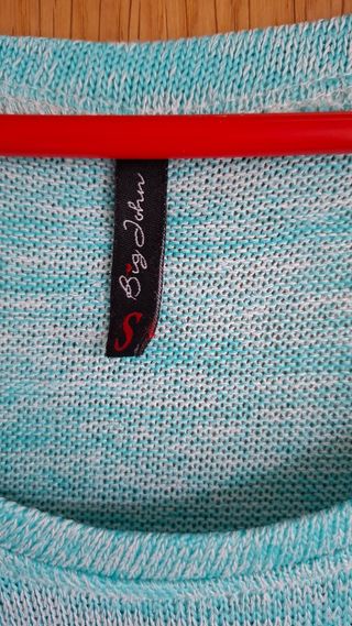 Suéter turquesa con estampado de zorro